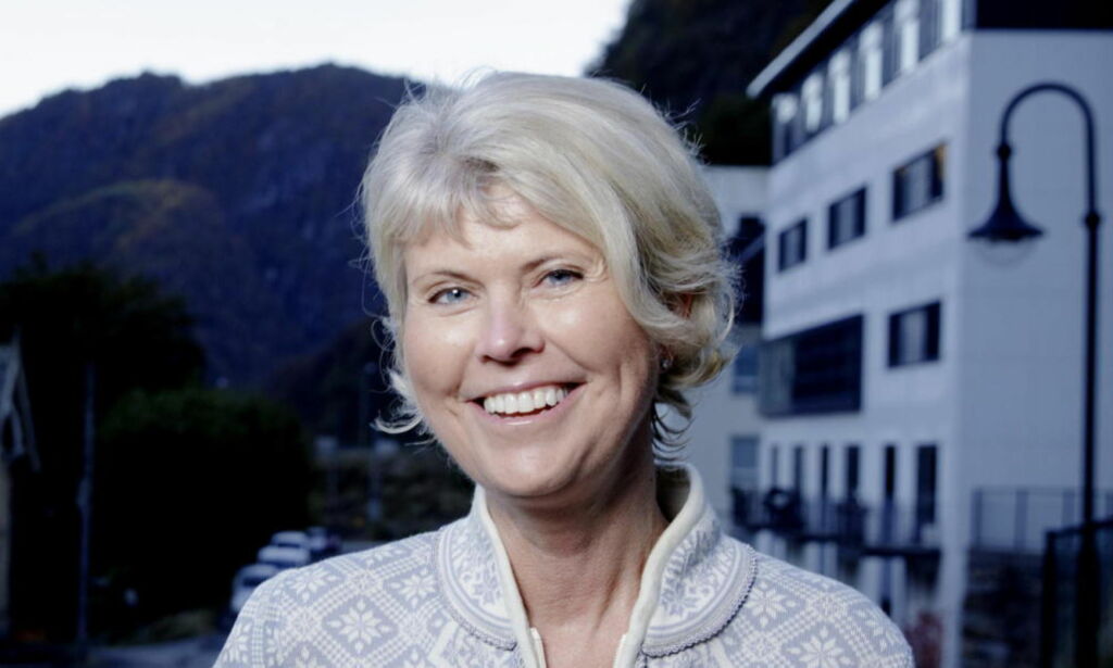 Styrtrike Hilde (55) går til ullkrig mot motegiganter