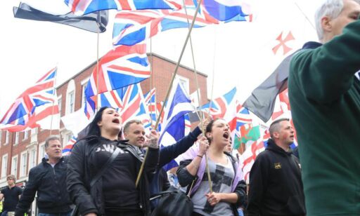 - Vi vil ikke ha flere moskeer i England