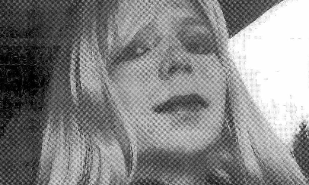- Jeg er Chelsea Manning. Jeg er kvinne