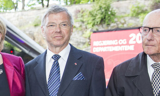 Siden krigen har 22 kabinettspørsmål endt med at to regjeringer har måttet gå av. Nå kan det i verste fall skje igjen