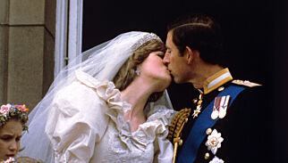 Ny bok hevder prins Charles ble presset til å gifte seg med prinsesse Diana