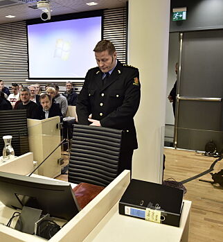 - Cappelen var registrert som informant fra tidlig 90-tallet til 2010. Det finnes ingen logger knyttet til ham i perioden