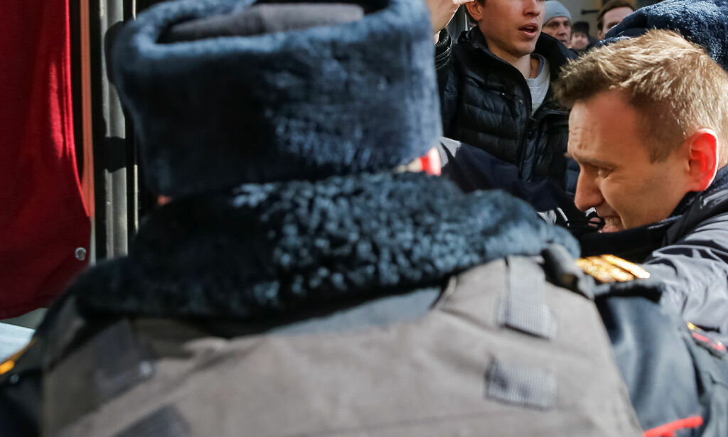 Putins verste fiende arrestert