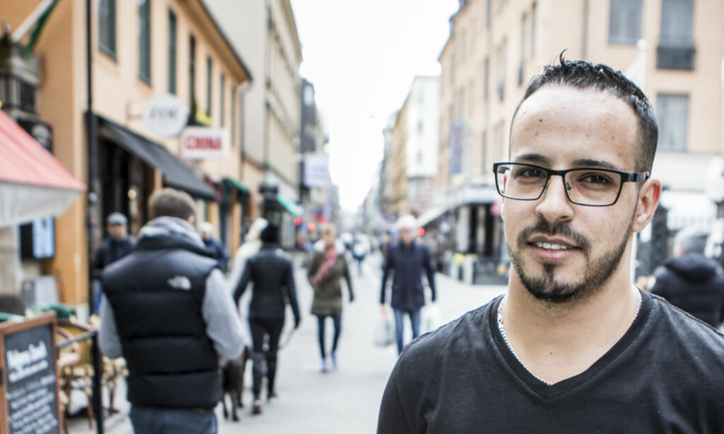 Lastebilen passerte rett bak El Hachem. Så filmet han de blodige scenene i dødsgata