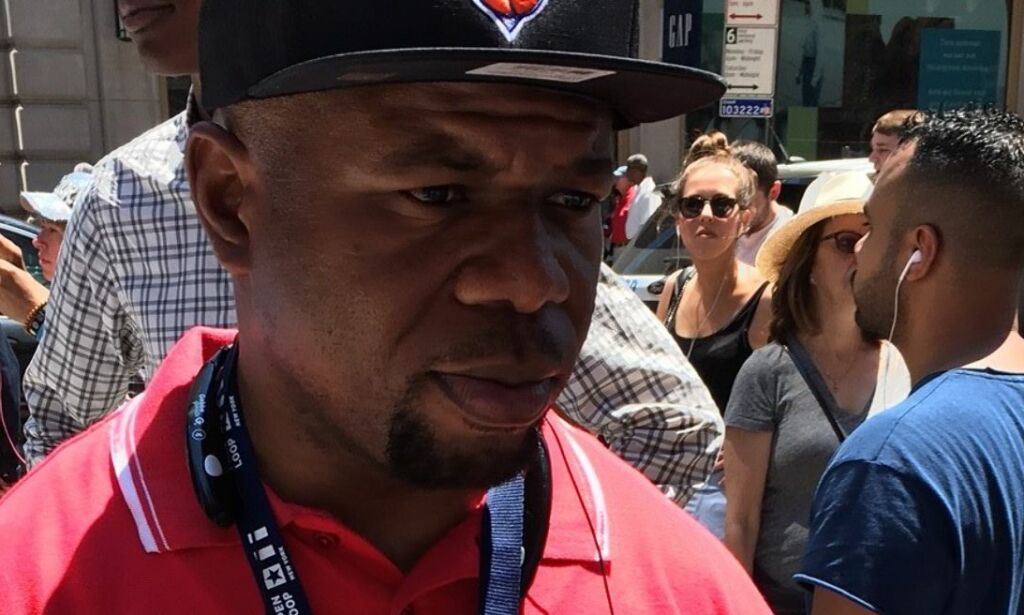 Landry var vitne til påkjørselen på Times Square: - Jeg holdt igjen sjåføren som forsøkte å stikke av