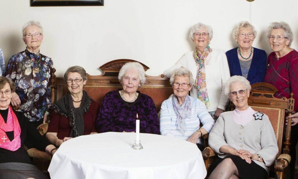 De har holdt kontakten siden de ble sykepleiere i 1959. Nå har de møttes for siste gang. - Vi er blitt for gamle