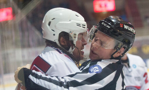 Hockeyforbundet tar grep etter at spiller lå livløs på isen: - Nå skal vi ta mer ansvar