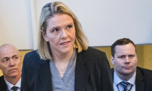 Rett før klokka 23 i går slo Listhaug nummeret til både Siv og Erna: - Ante ingenting