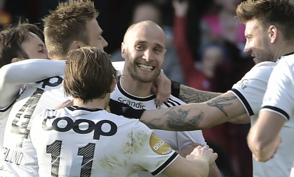 Trønderløse Rosenborg kjørte over Start